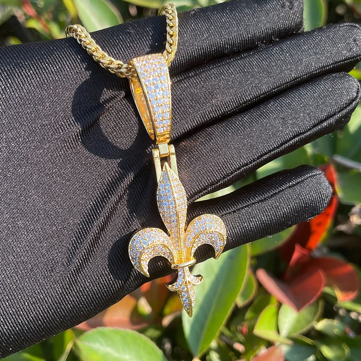 Bling "Fleur De Lys" Pendant