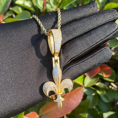 Bling "Fleur De Lys" Pendant