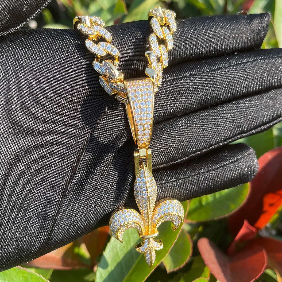 Bling "Fleur De Lys" Pendant