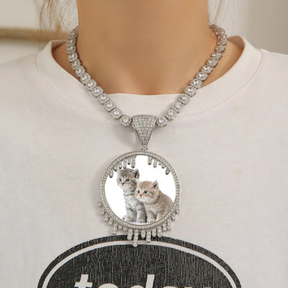 Bling Clustered "Dripping Medaillon" Baguette Custom Photo