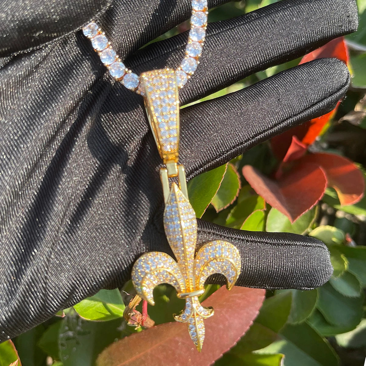 Bling "Fleur De Lys" Pendant