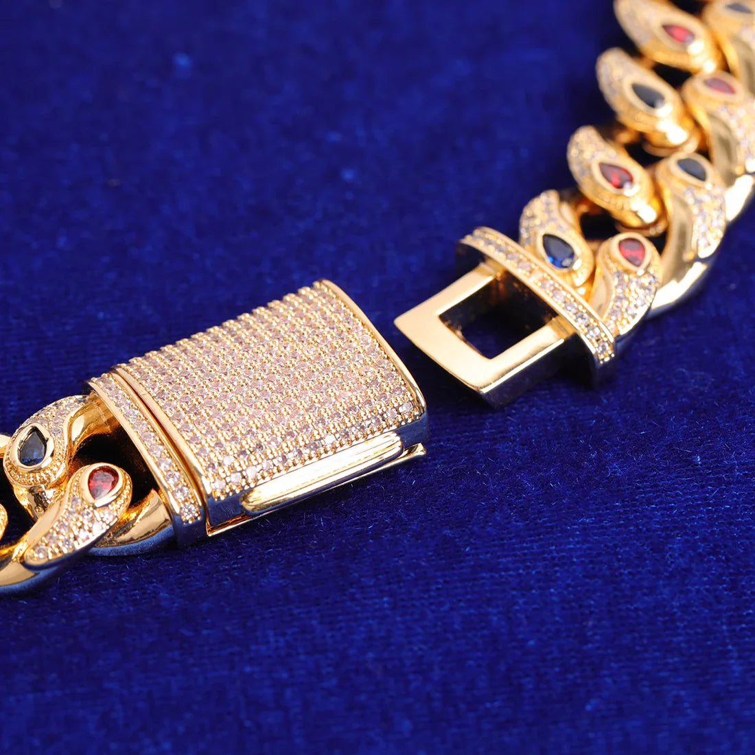 Bling "Drop" Cuban Chain 20mm